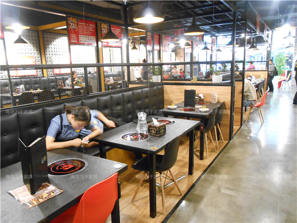  客瑞吉芝士排骨 李村萬達(dá)店火燒石餐桌