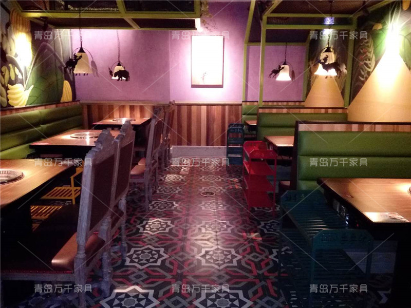  南昌季季紅 無(wú)煙火鍋